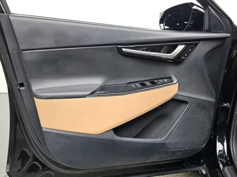 2023 Kia EV6 с пробегом 44 364 км