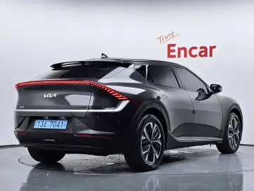 2022 Kia EV6 с пробегом 11 152 км