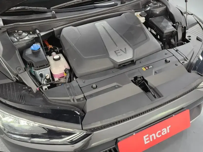 2022 Kia EV6 с пробегом 11 152 км
