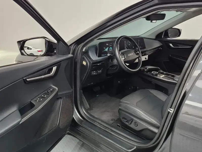 2022 Kia EV6 с пробегом 11 152 км