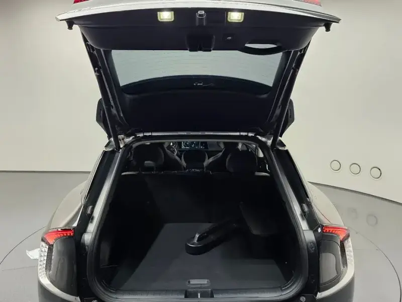 2022 Kia EV6 с пробегом 11 152 км