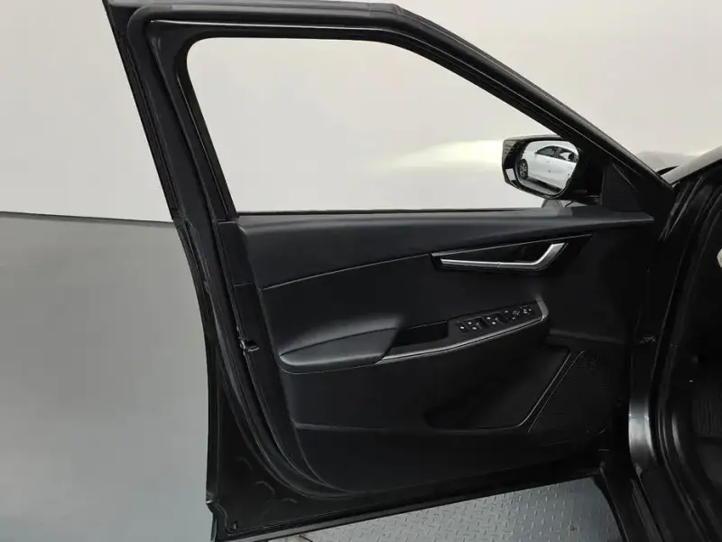 2022 Kia EV6 с пробегом 11 152 км