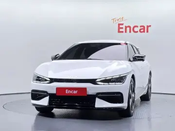 2023 Kia EV6 с пробегом 58 374 км