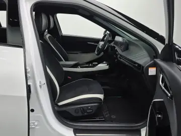 2023 Kia EV6 с пробегом 58 374 км