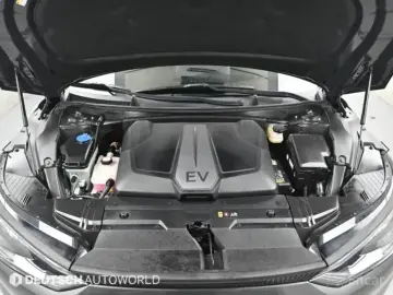 2022 Kia EV6 с пробегом 55 873 км