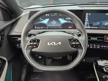 2023 Kia EV6 с пробегом 58 374 км