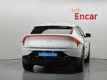 2024 Kia EV6 с пробегом 52 141 км