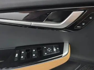 2024 Kia EV6 с пробегом 52 141 км
