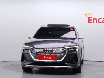 2021 Audi e-tron с пробегом 46 748 км