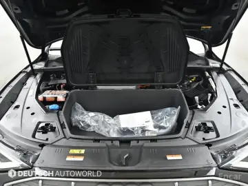 2021 Audi e-tron с пробегом 19 207 км