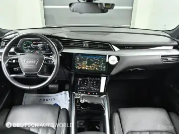 2021 Audi e-tron с пробегом 19 207 км