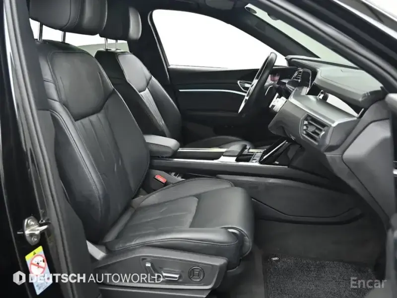 2021 Audi e-tron с пробегом 19 207 км