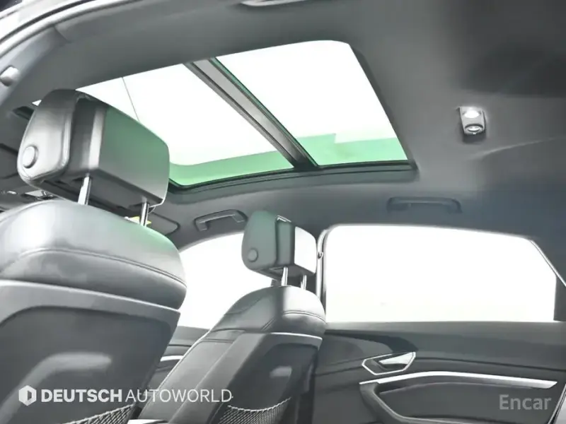 2021 Audi e-tron с пробегом 19 207 км