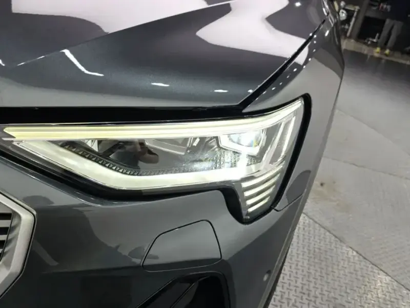 2021 Audi e-tron с пробегом 46 748 км