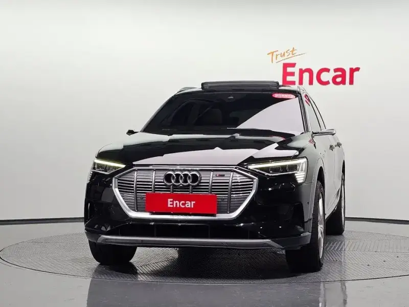 2021 Audi e-tron с пробегом 120 166 км