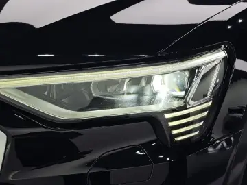 2021 Audi e-tron с пробегом 120 166 км