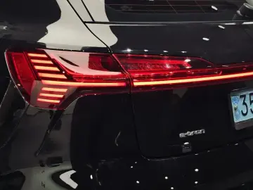 2021 Audi e-tron с пробегом 120 166 км