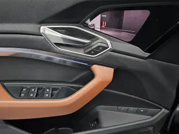 2021 Audi e-tron с пробегом 120 166 км