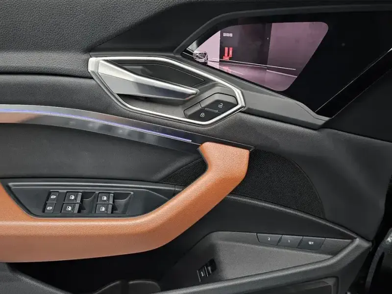 2021 Audi e-tron с пробегом 120 166 км