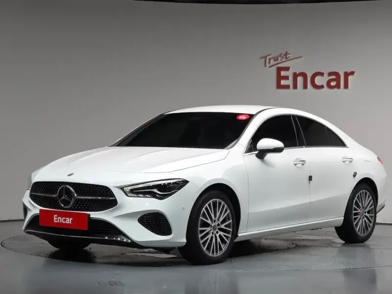 2024 Mercedes-Benz CLA с пробегом 12 122 км