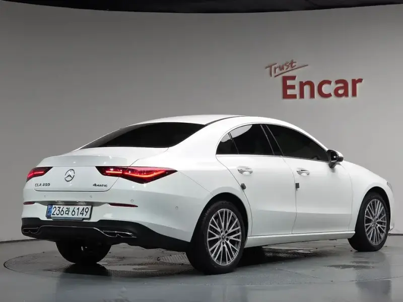 2024 Mercedes-Benz CLA с пробегом 12 122 км