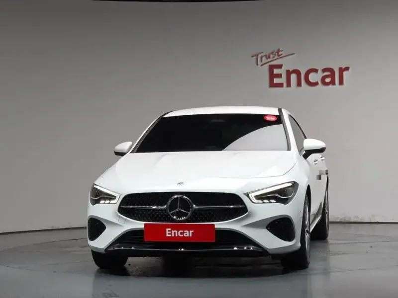 2024 Mercedes-Benz CLA с пробегом 12 122 км