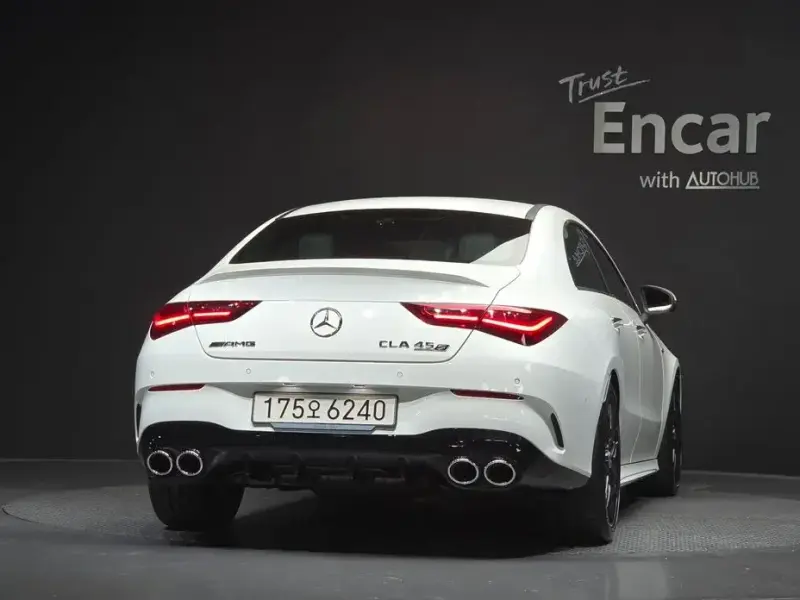 2025 Mercedes-Benz CLA с пробегом 1 944 км