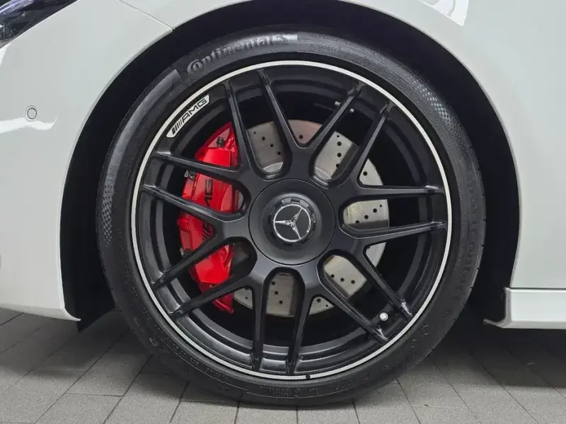 2025 Mercedes-Benz CLA с пробегом 1 944 км
