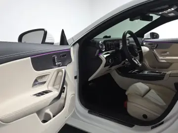 2024 Mercedes-Benz CLA с пробегом 12 122 км