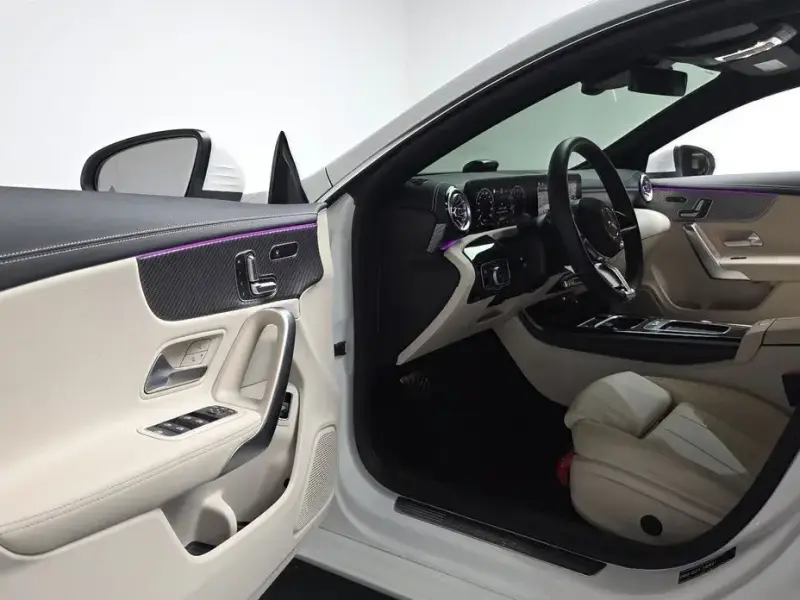 2024 Mercedes-Benz CLA с пробегом 12 122 км