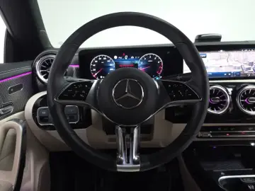 2024 Mercedes-Benz CLA с пробегом 12 122 км