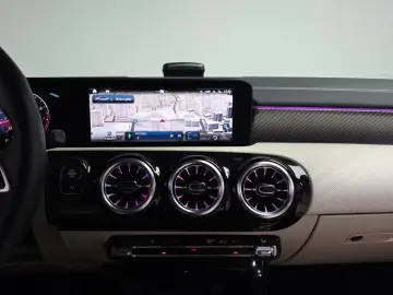 2024 Mercedes-Benz CLA с пробегом 12 122 км