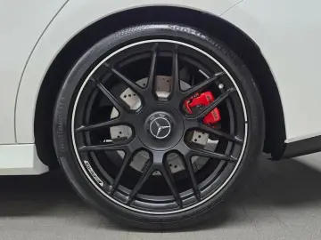 2025 Mercedes-Benz CLA с пробегом 1 944 км