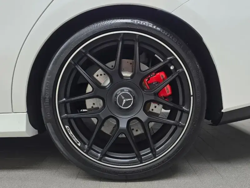 2025 Mercedes-Benz CLA с пробегом 1 944 км