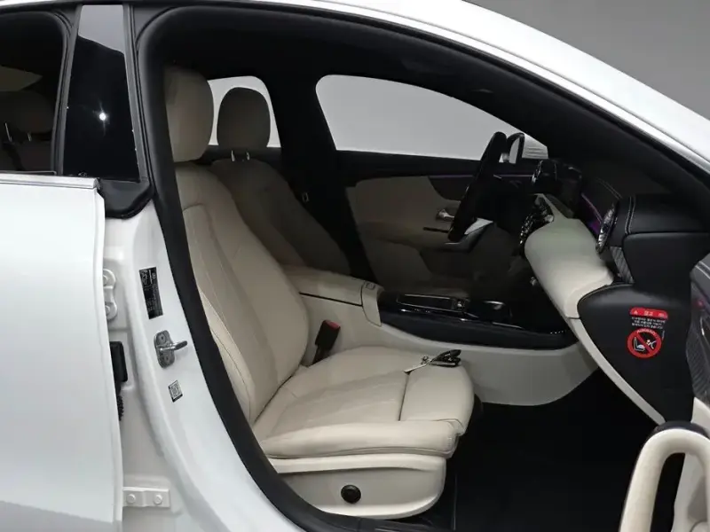 2024 Mercedes-Benz CLA с пробегом 12 122 км