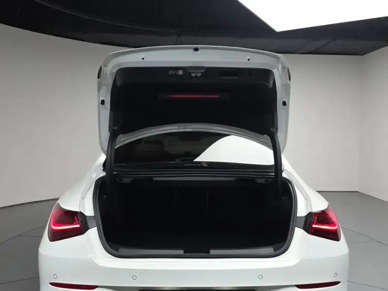 2024 Mercedes-Benz CLA с пробегом 12 122 км