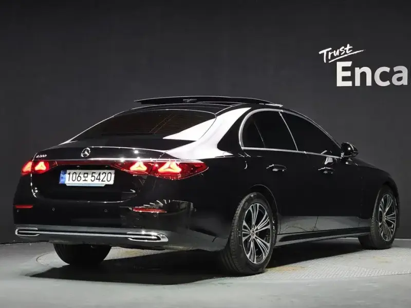 2024 Mercedes-Benz E-Класс с пробегом 15 162 км