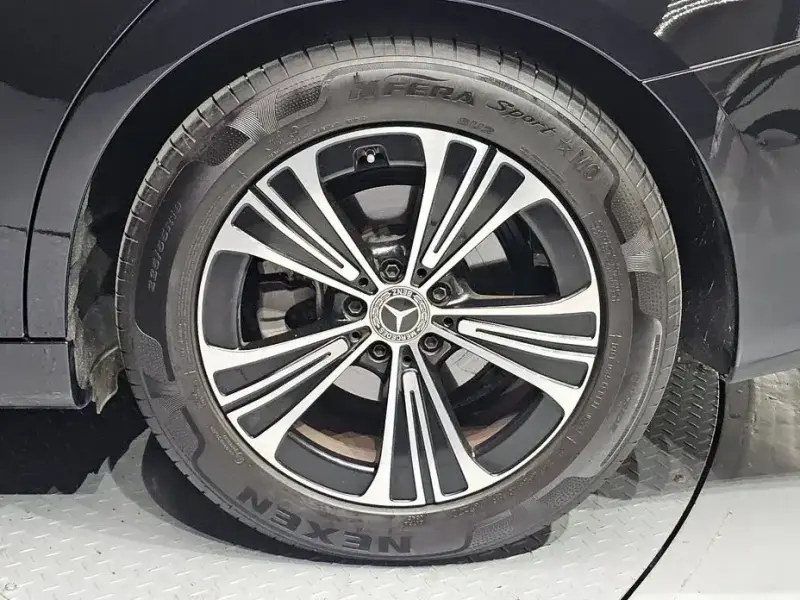 2024 Mercedes-Benz E-Класс с пробегом 15 162 км