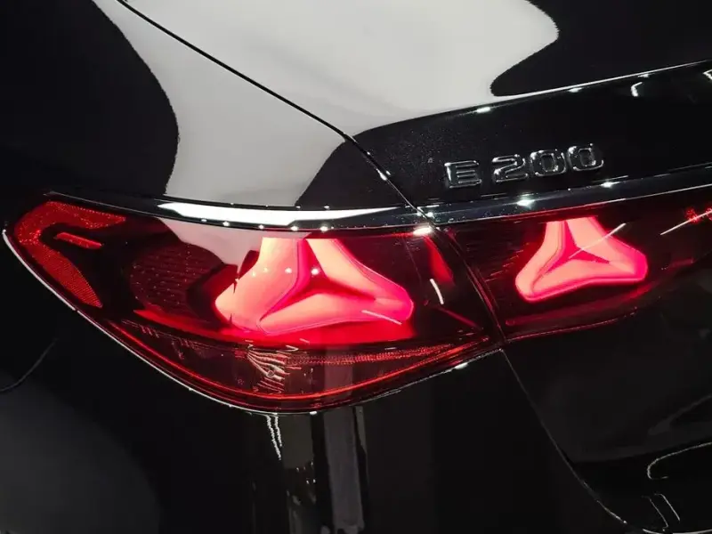 2024 Mercedes-Benz E-Класс с пробегом 15 162 км