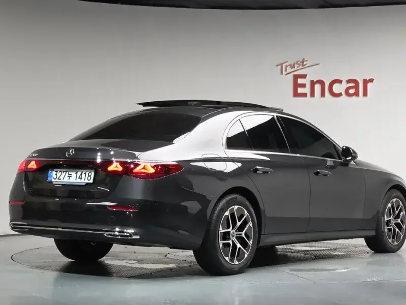 2026 Mercedes-Benz E-Класс с пробегом 3 023 км