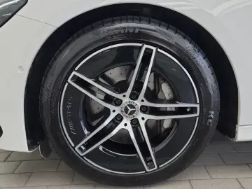 2024 Mercedes-Benz E-Класс с пробегом 33 813 км