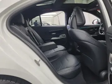 2024 Mercedes-Benz E-Класс с пробегом 33 813 км