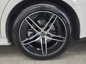 2024 Mercedes-Benz E-Класс с пробегом 33 813 км