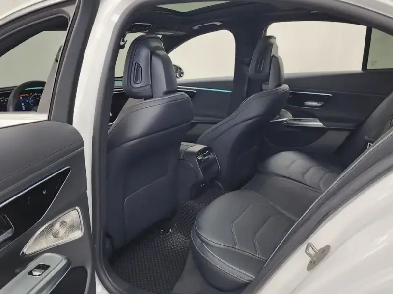 2024 Mercedes-Benz E-Класс с пробегом 33 813 км
