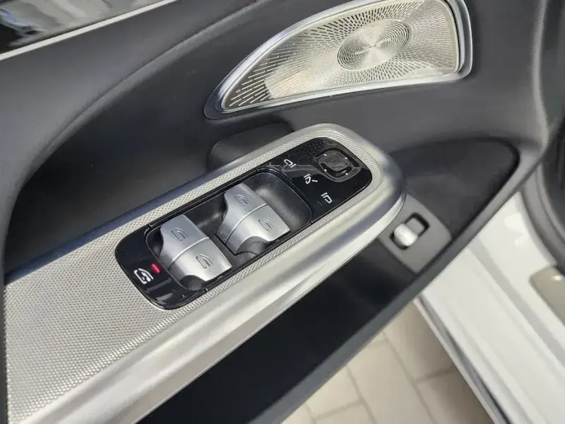 2024 Mercedes-Benz E-Класс с пробегом 33 813 км