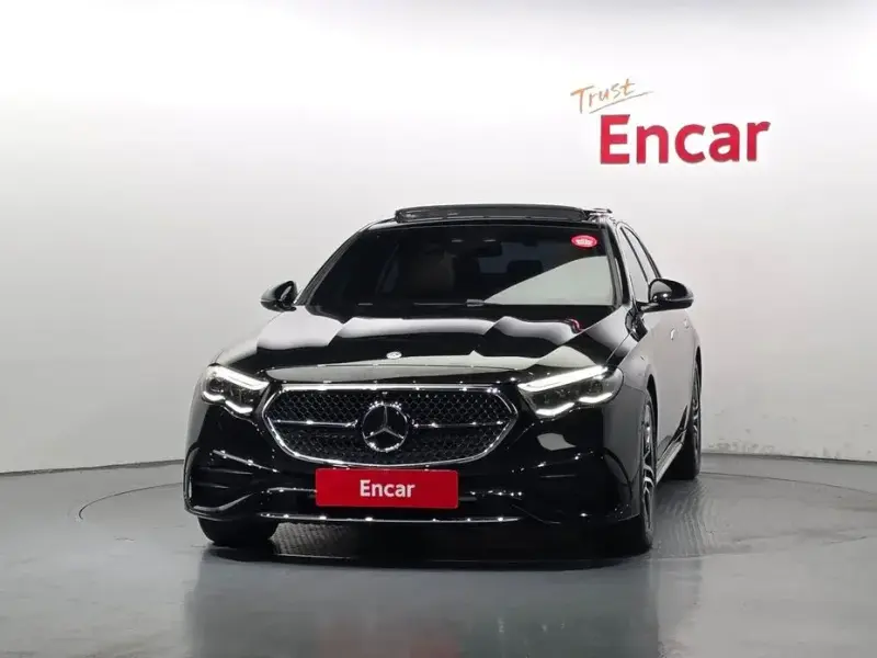 2025 Mercedes-Benz E-Класс с пробегом 10 366 км