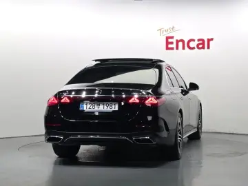 2025 Mercedes-Benz E-Класс с пробегом 10 366 км