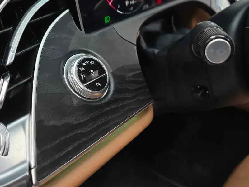2024 Mercedes-Benz E-Класс с пробегом 21 448 км
