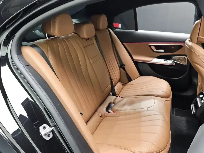 2025 Mercedes-Benz E-Класс с пробегом 6 953 км