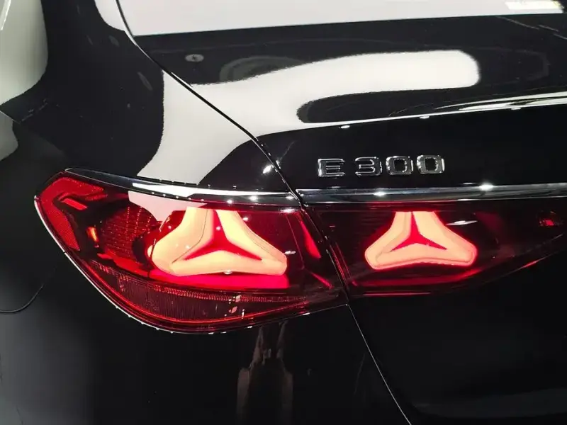 2025 Mercedes-Benz E-Класс с пробегом 6 953 км